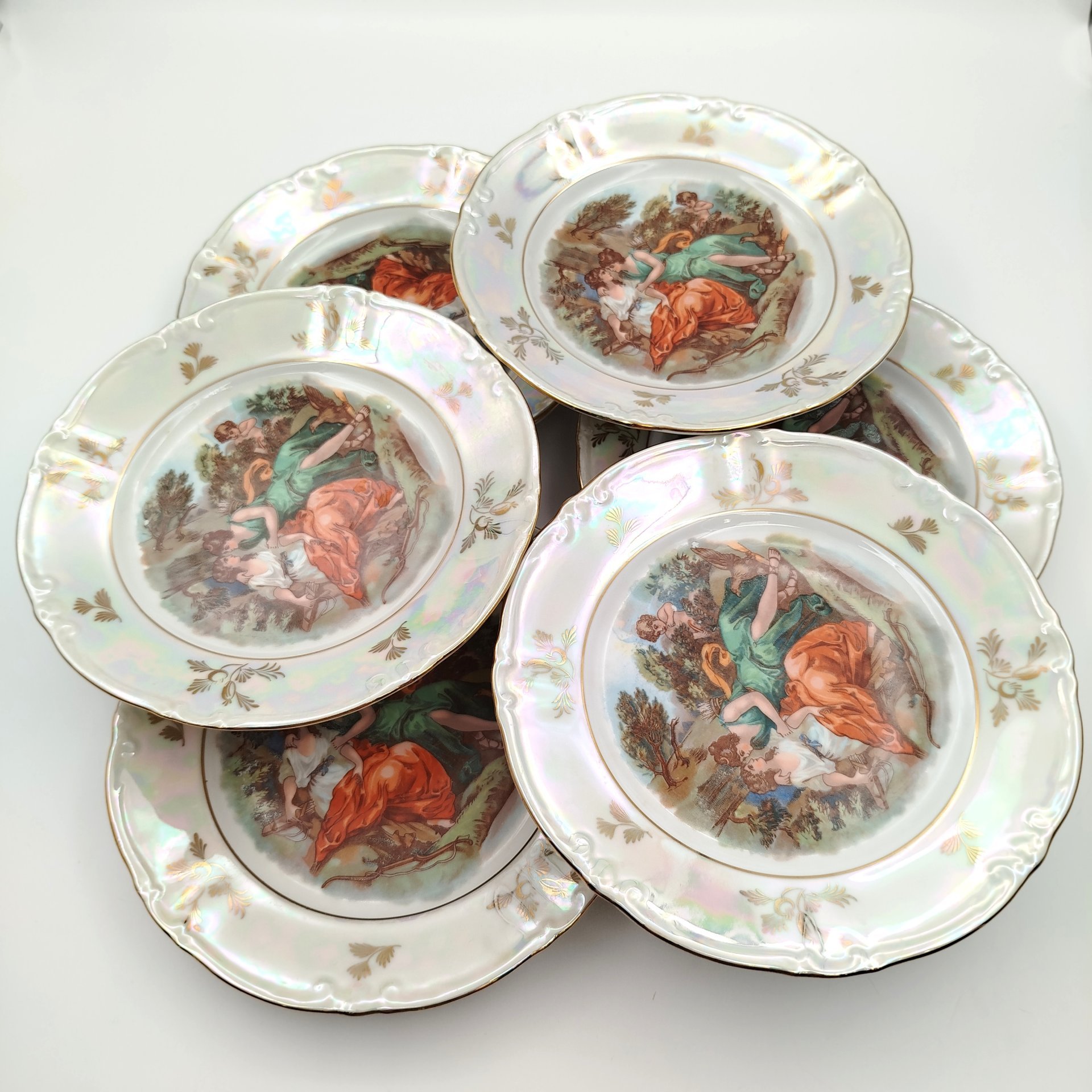 Набор тарелок десертных на 6 персон "Мадонна", фарфор, деколь, люстр, золочение, Kahla, Германия, 1970-1990 гг., Kahla