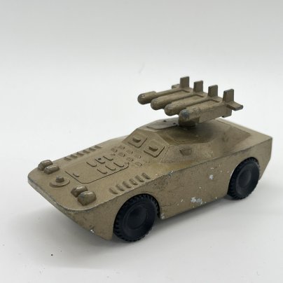 Масштабная модель "БРДМ с ракетной установкой"