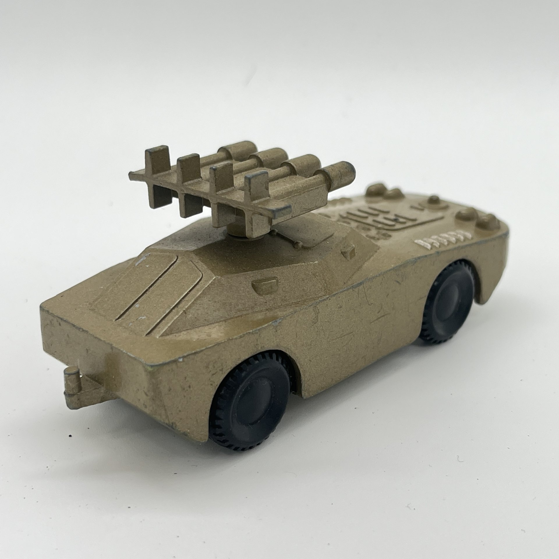 Масштабная модель "БРДМ с ракетной установкой"