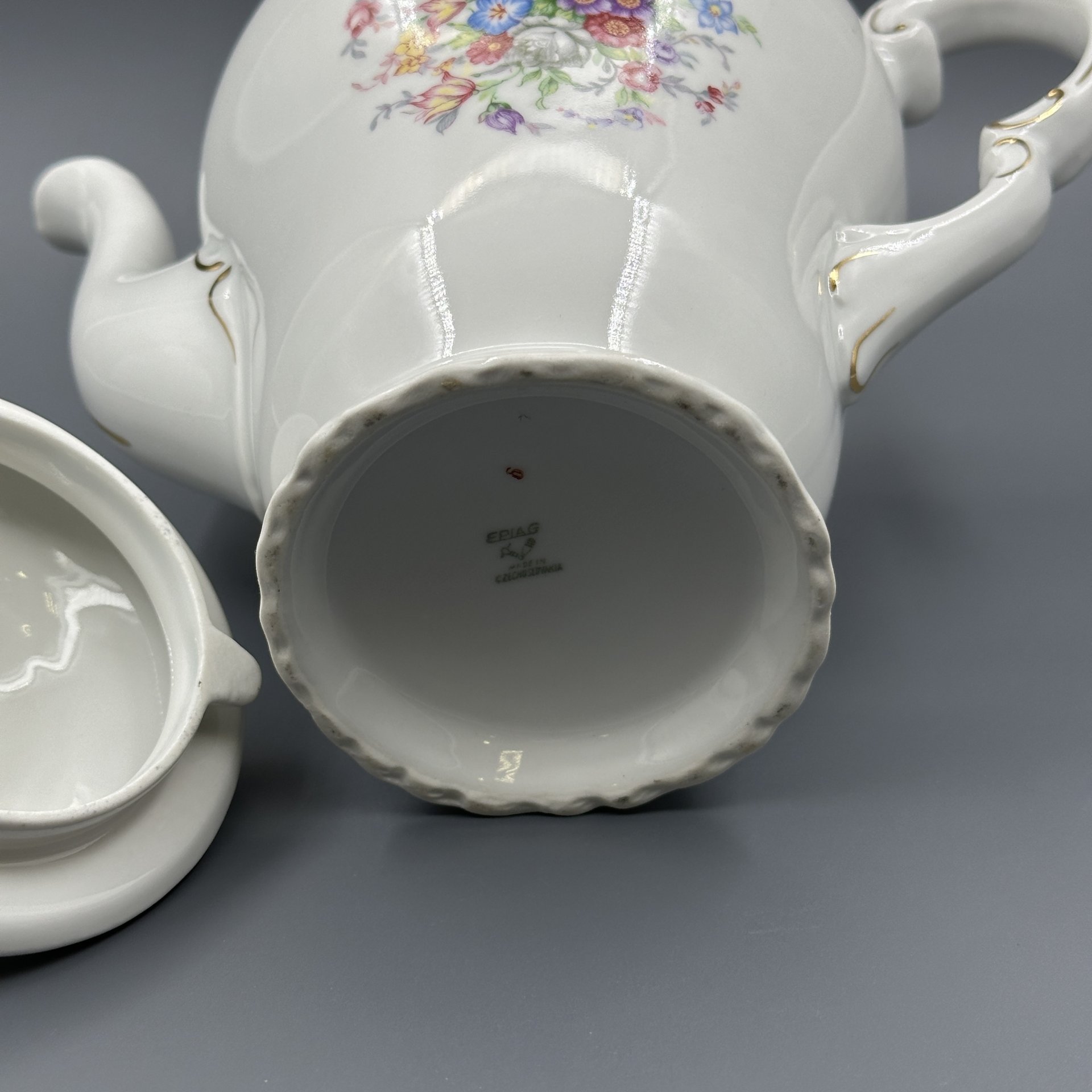 Кофейник (чайник доливной) с цветочным декором, Epiag Royal Czechoslovakia