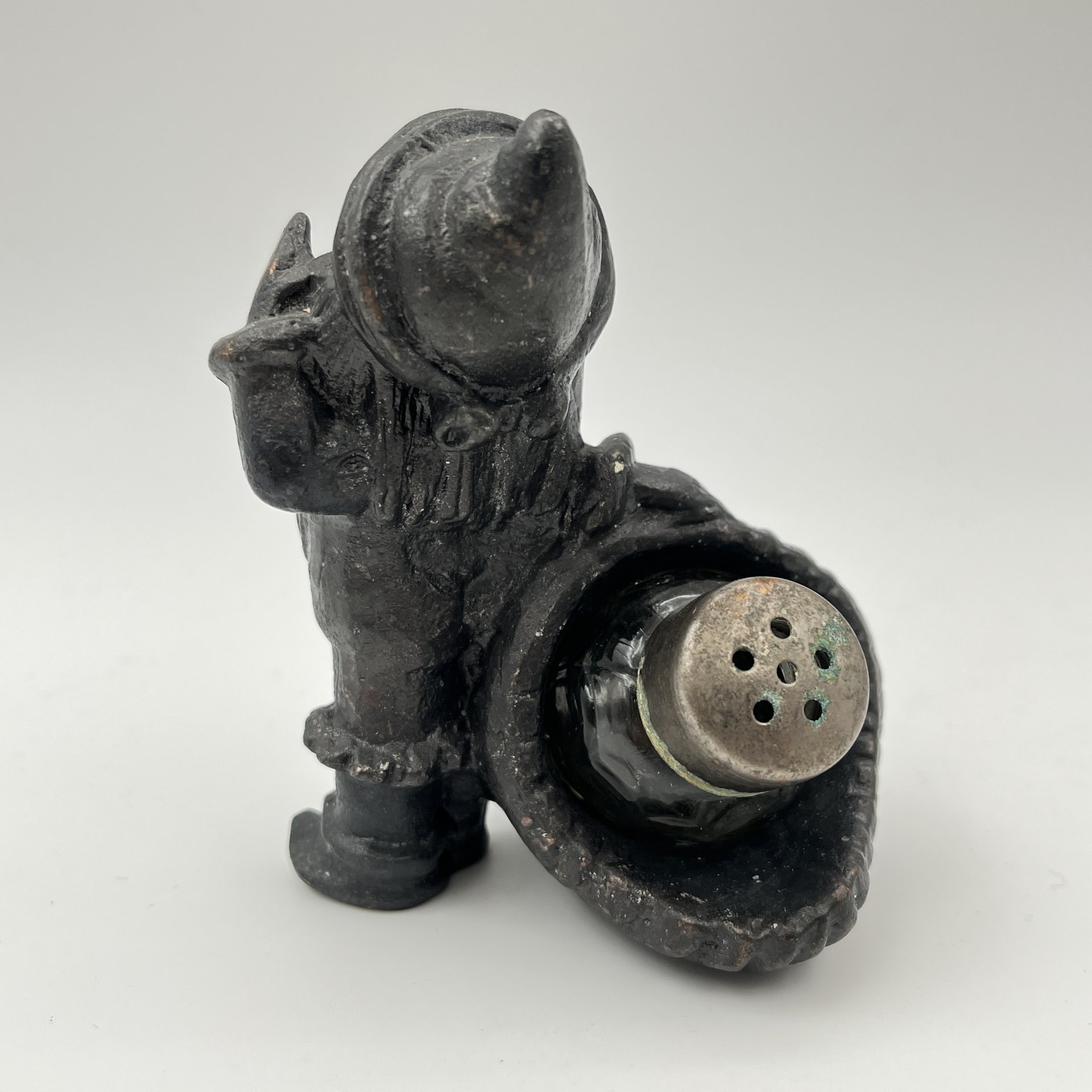 Солонка "Гном", металл, стекло, СССР, 1970-1990 гг.