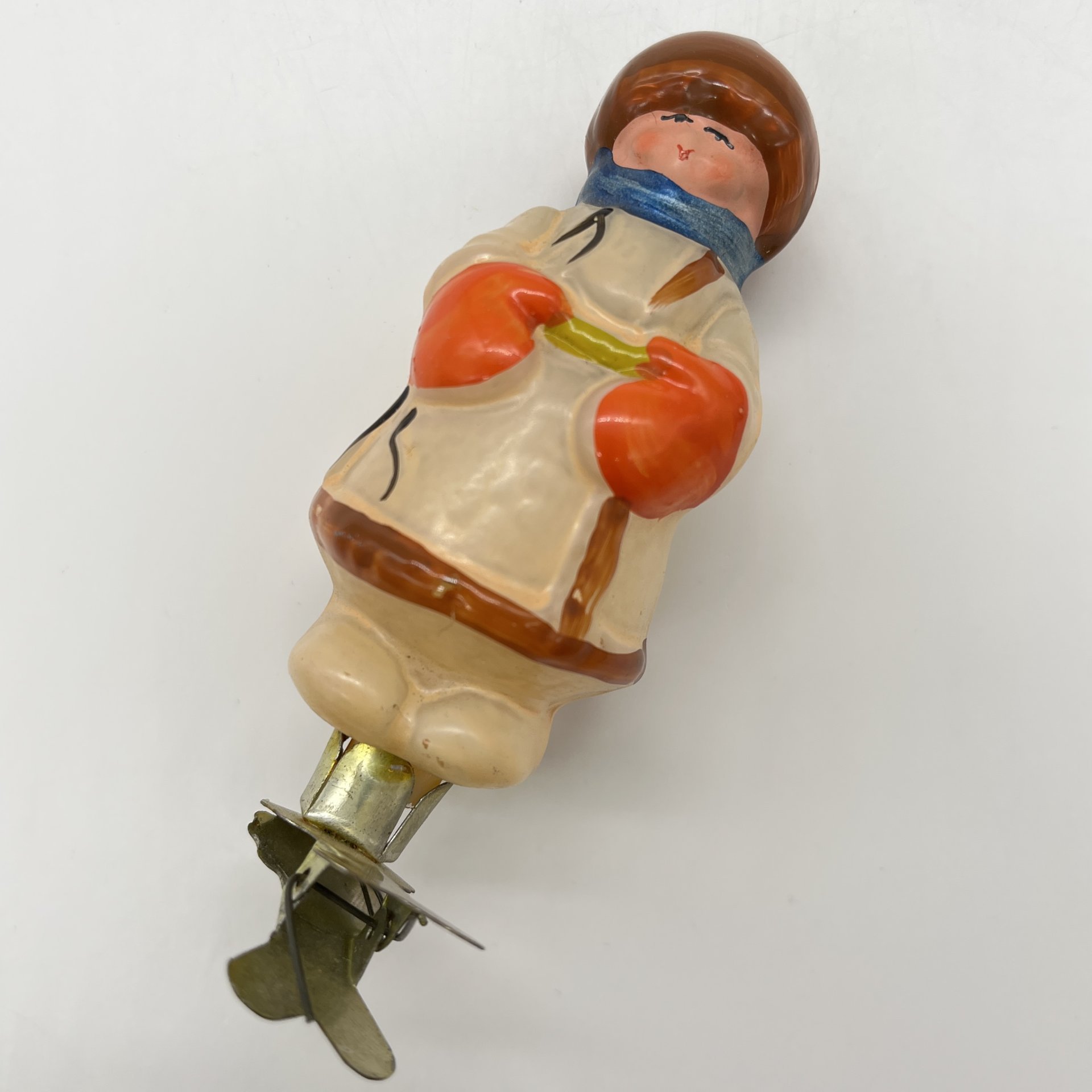 Игрушка ёлочная на прищепке "Мужичок с ноготок", стекло, краска, металл, Завод стеклянных ёлочных украшений и оптических изделий, г. Москва, СССР, 1950-1960 гг.