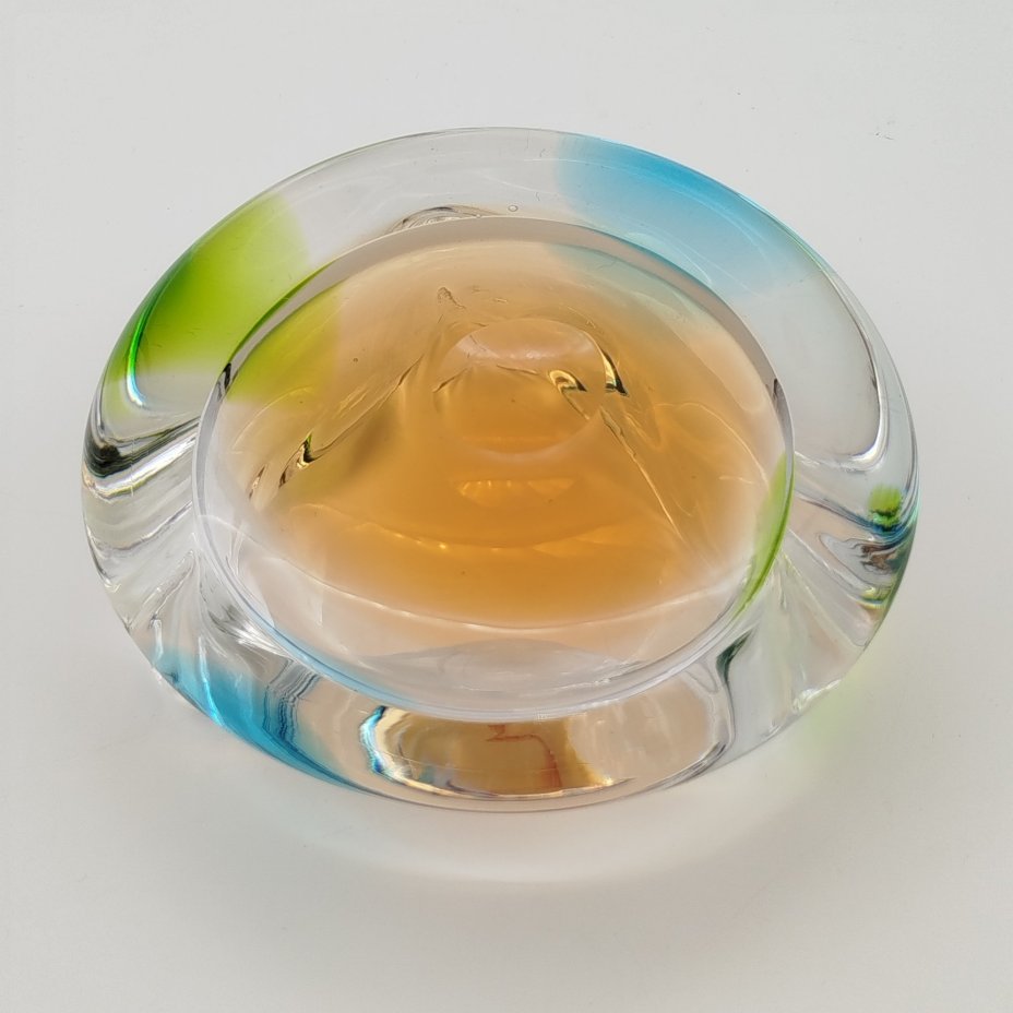 Лоток для мелочей необычной формы в янтарно-зелёной гамме