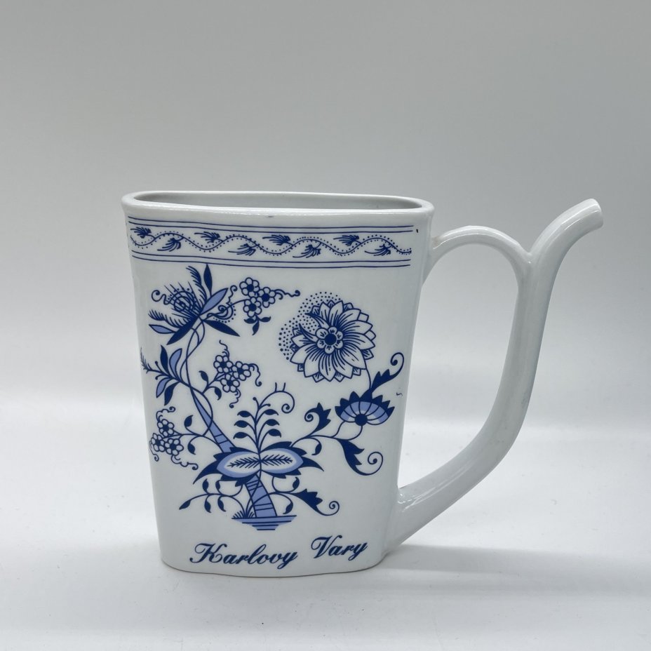 Поильник "Карловы Вары" с луковым узором, Viva Bohemia, фарфор, деколь, Чехия, 2000-2010 гг.