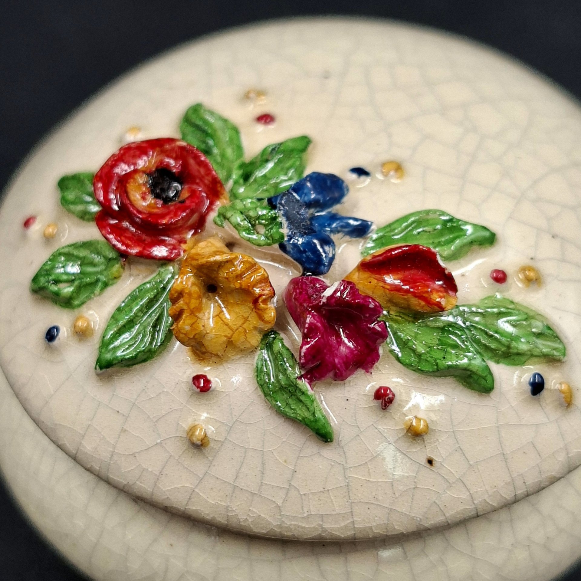 Шкатулочка с цветочным декором и эффектом кракле, в коробке, керамика, роспись, картон, Европа, 1990-2010 гг.