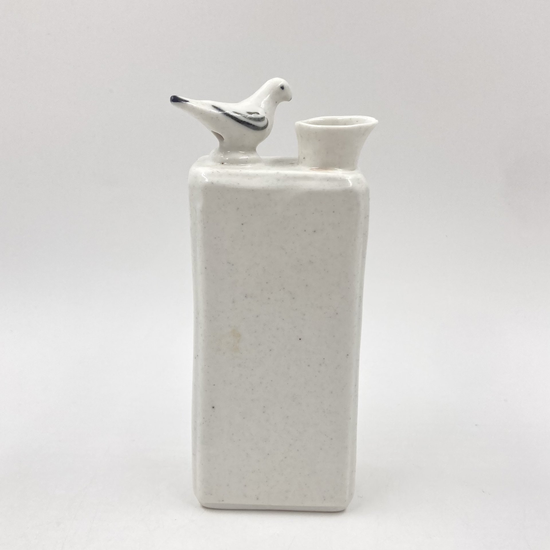Штоф "Забава" ("Шутиха") с фигуркой птички, фарфор, роспись, СССР, 1960-1980 гг.