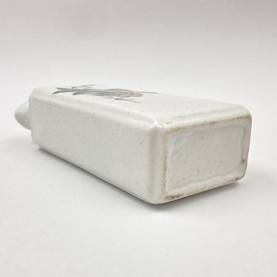 Штоф "Забава" ("Шутиха") с фигуркой птички, фарфор, роспись, СССР, 1960-1980 гг.