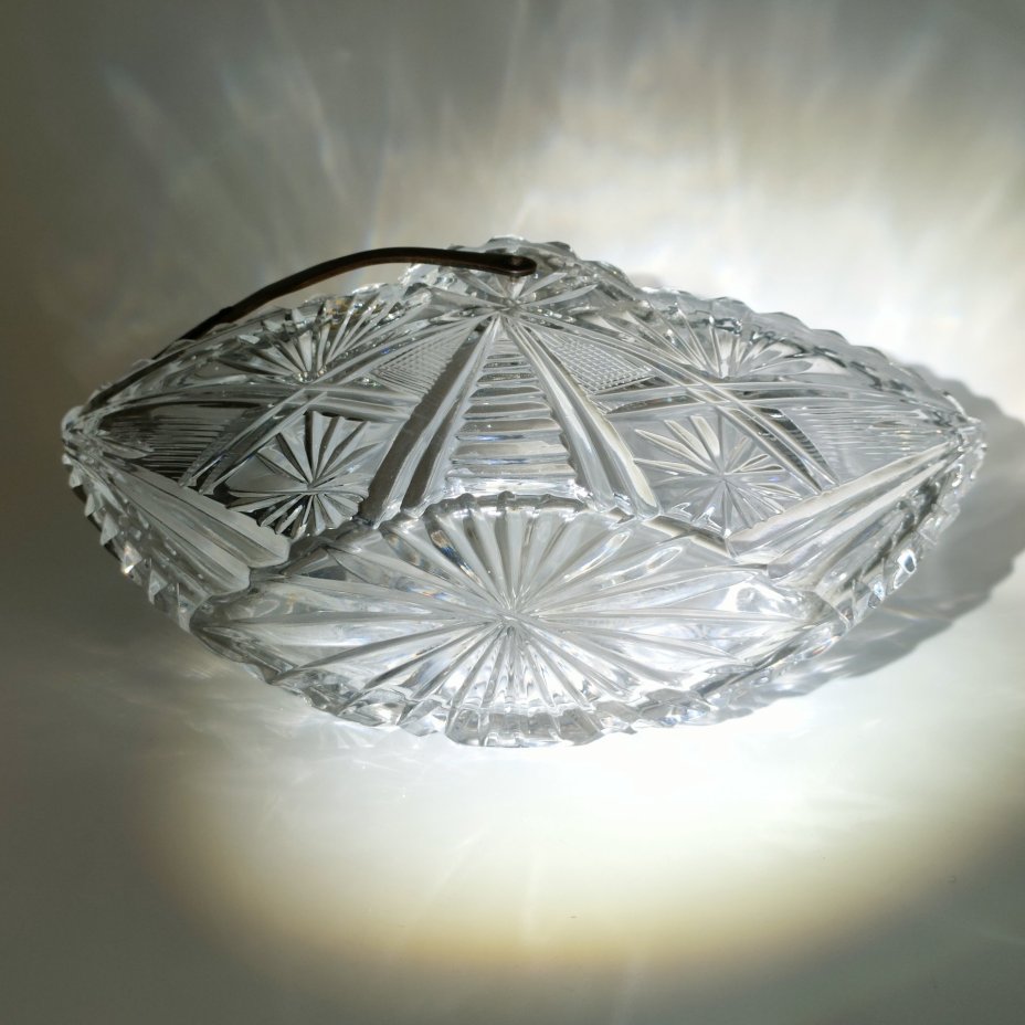 Конфетница в форме ладьи с ручкой