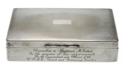 Шкатулка хьюмидор для хранения сигар, никель с серебрением, фирма "Aristocrat by Harman Brothers", г. Бирмингем, Великобритания, 1950-1970 гг.