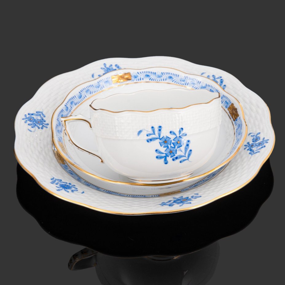 Трио чайное, выполненное в фирменном дизайне "Chinese Bouquet" ("Apponyi Blue"), Herend (Херенд)