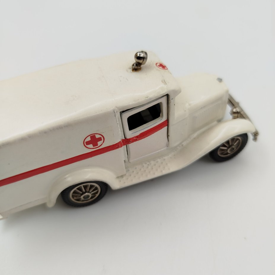 Модель автомобиля "ГАЗ-А" (Скорая помощь), авторская версия