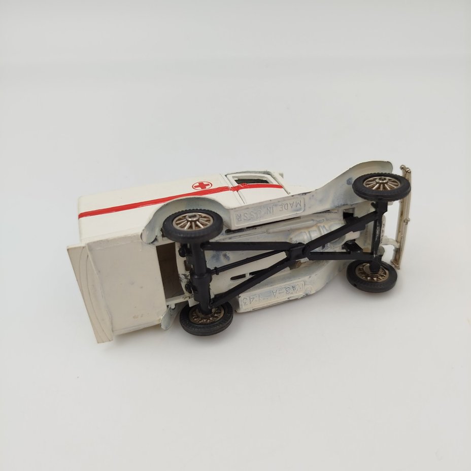 Модель автомобиля "ГАЗ-А" (Скорая помощь), авторская версия