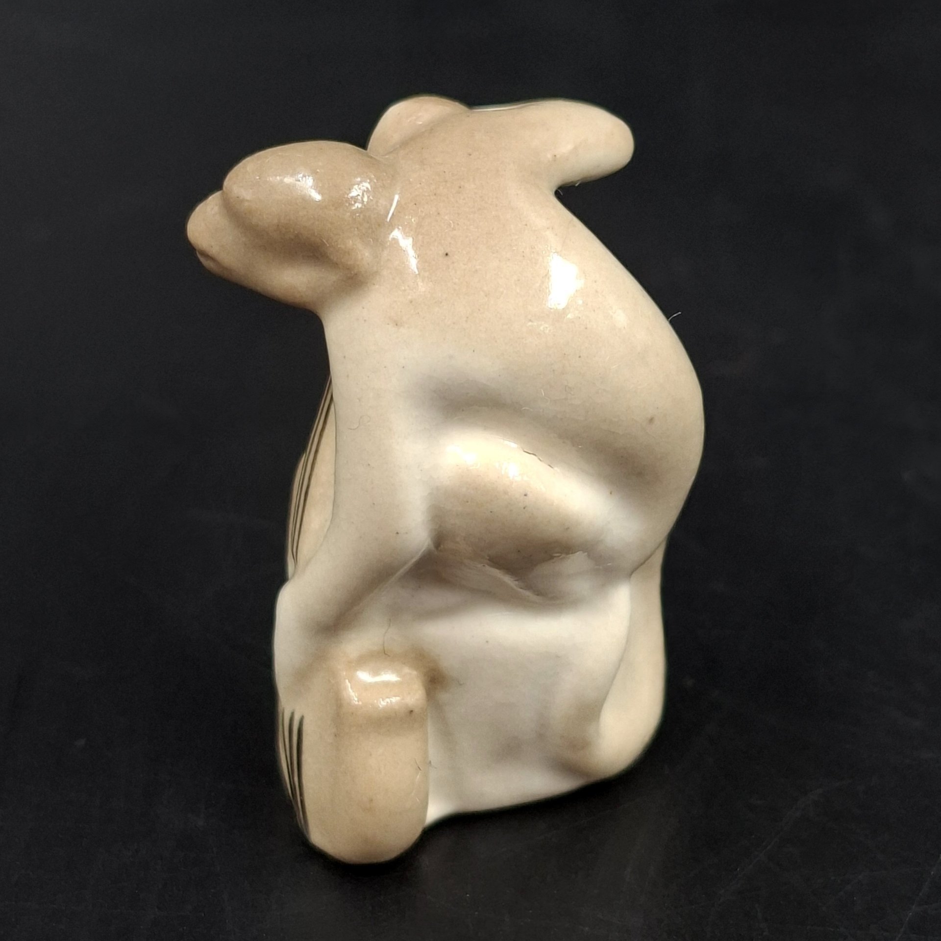 Статуэтка "Мартышка" из группы "Малый квартет", фарфор, роспись, Ленинградский завод «Стройфаянс», СССР, 1950-1960 гг.