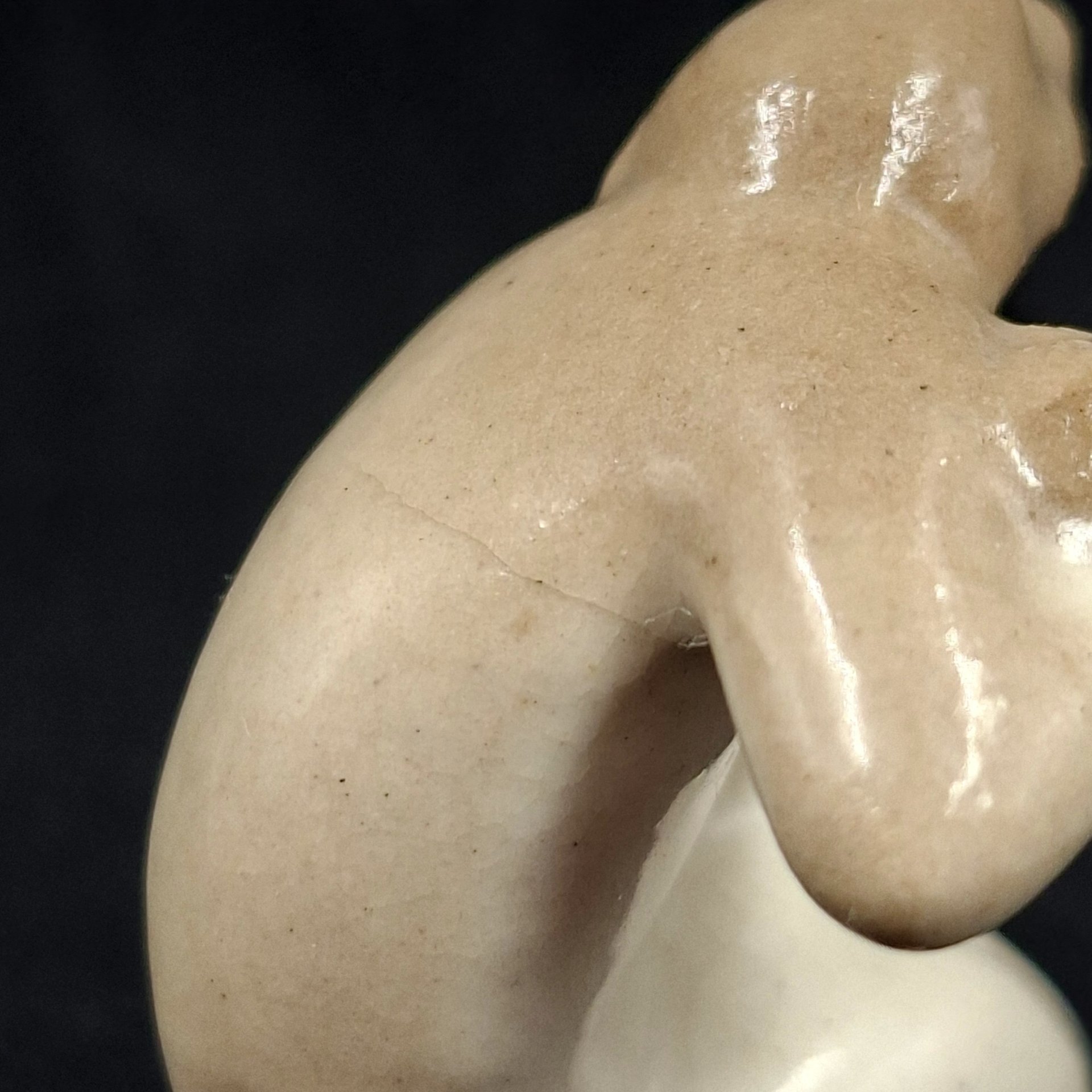 Статуэтка "Мартышка" из группы "Малый квартет", фарфор, роспись, Ленинградский завод «Стройфаянс», СССР, 1950-1960 гг.