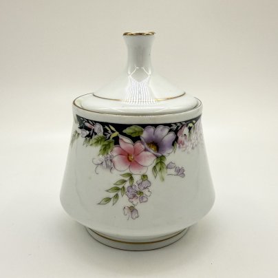 Сахарница, украшенная флоральным декором, фарфор, деколь, золочение, Китай, 1970-1990 гг., Китай