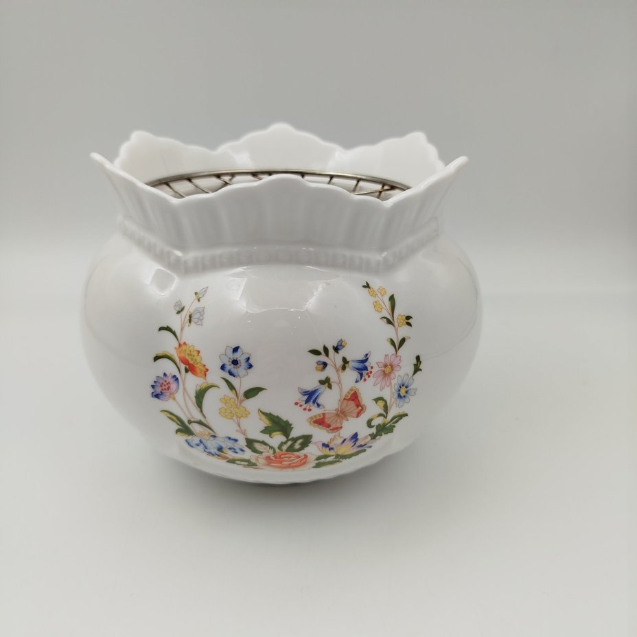 Ваза-подставка для цветов (роуз-боул, rose-bowl), компания Aynsley, фарфор, деколь, сплав металлов, Великобритания, 1990-2020 гг.