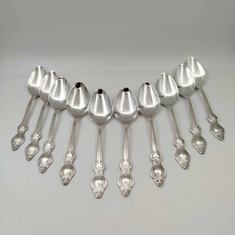 Нет фото.Набор из 10-ти столовых ложек, украшенных растительным декором