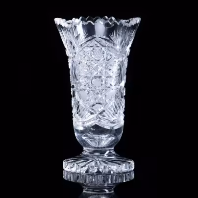 Ваза для цветов с рельефным декором, хрусталь, алмазная грань, СССР, 1970-1990 гг.