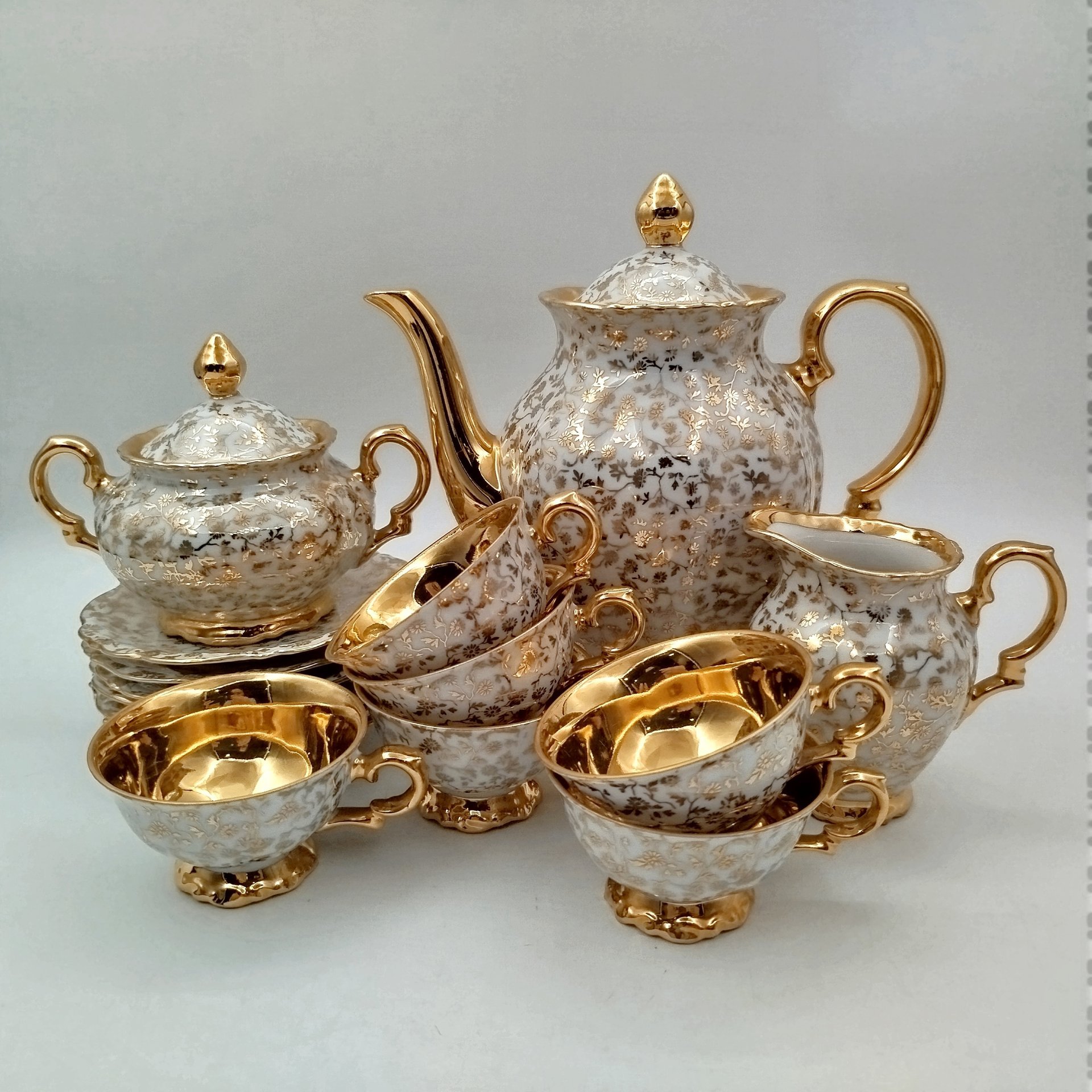 Сервиз кофейный с цветочным декором на 6 персон (15 предметов), Bareuther & Co.
