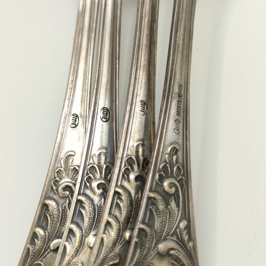 Набор из 4-х столовых ложек с растительным декором, мНЦ (медь-никель-цинк), штамповка, Вольнянский завод столовых приборов им. Шевченко (ЗiШ, ЗиШ), СССР, 1961-1991 гг.