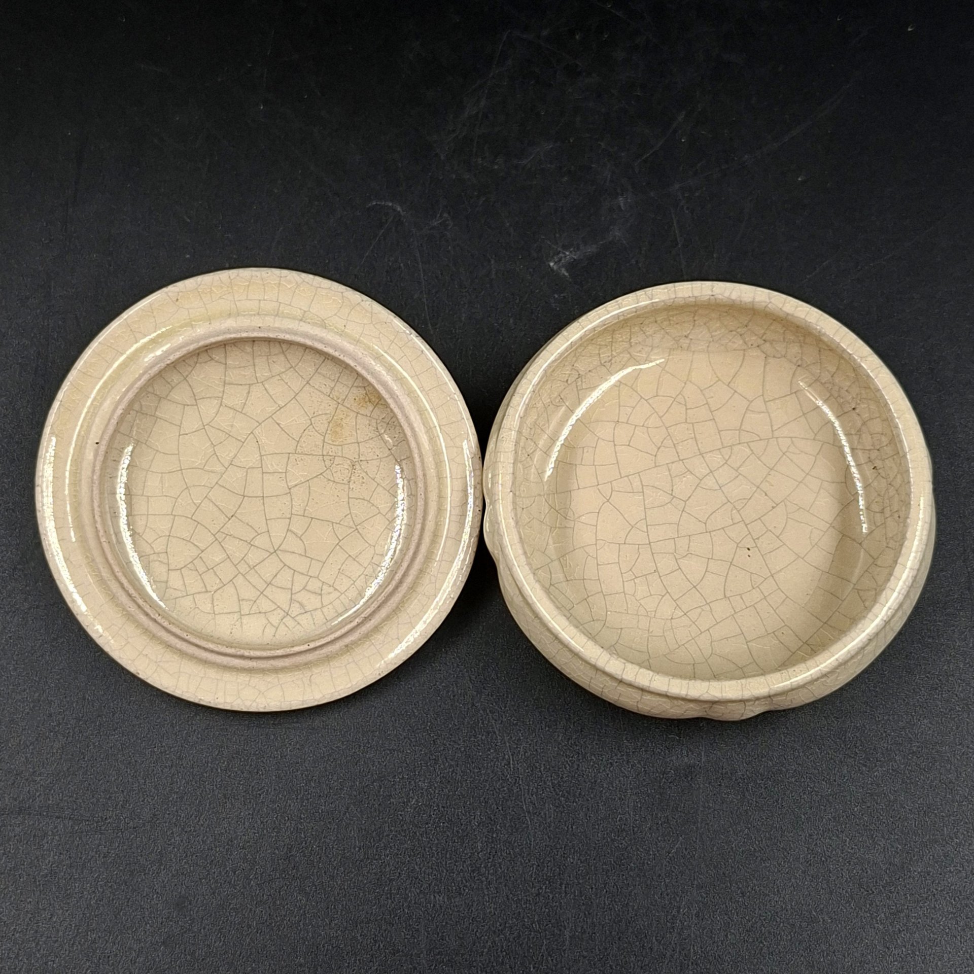 Шкатулка с цветочным декором и эффектом кракле, в коробке, керамика, роспись, картон, Европа, 1990-2010 гг.