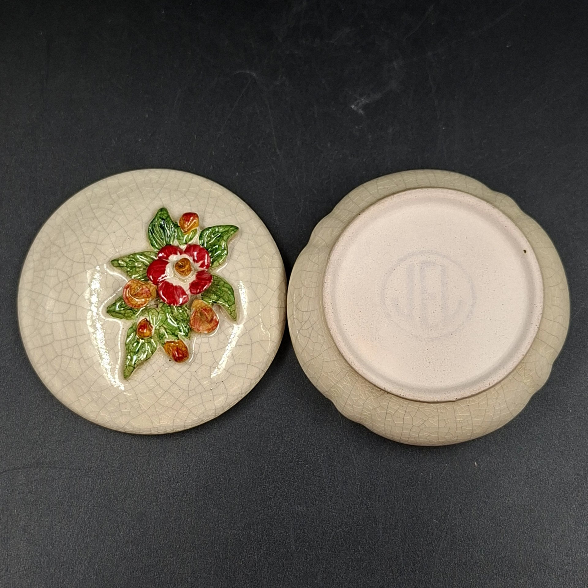 Шкатулка с цветочным декором и эффектом кракле, в коробке, керамика, роспись, картон, Европа, 1990-2010 гг.