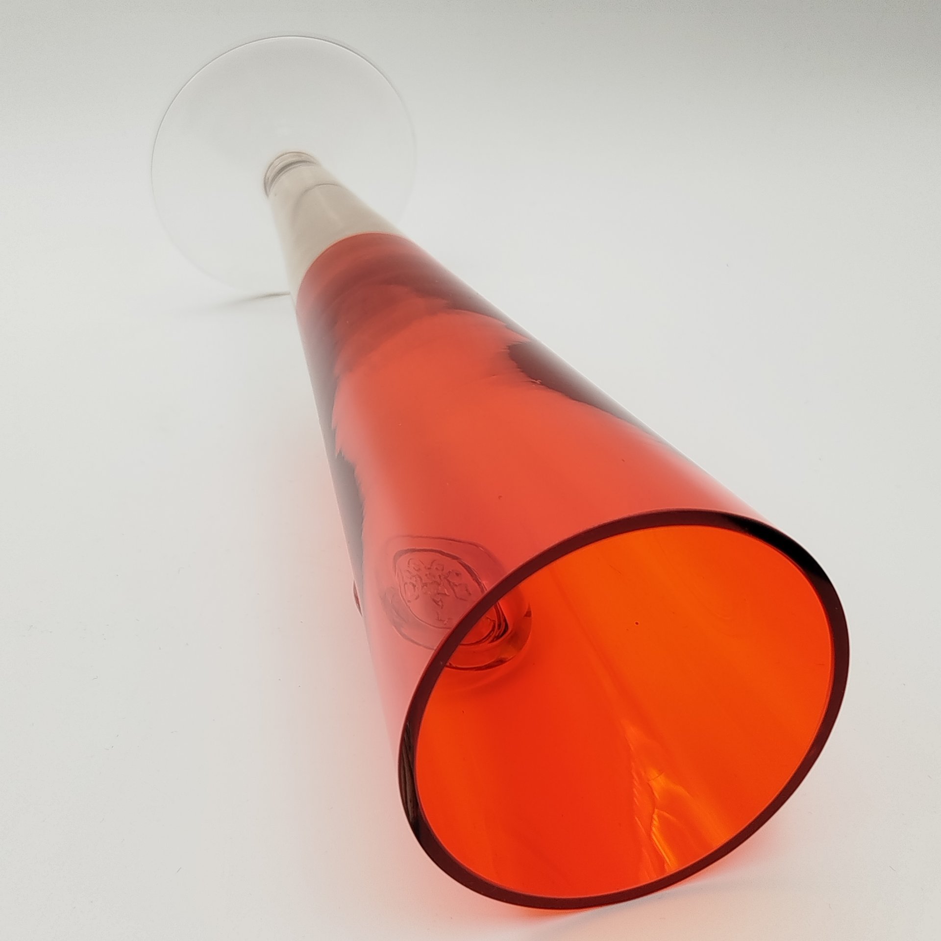 Ваза (кубок) "Олимпиада", стекло, цветное стекло, гутная техника, Первомайский стекольный завод, СССР, 1980 г.