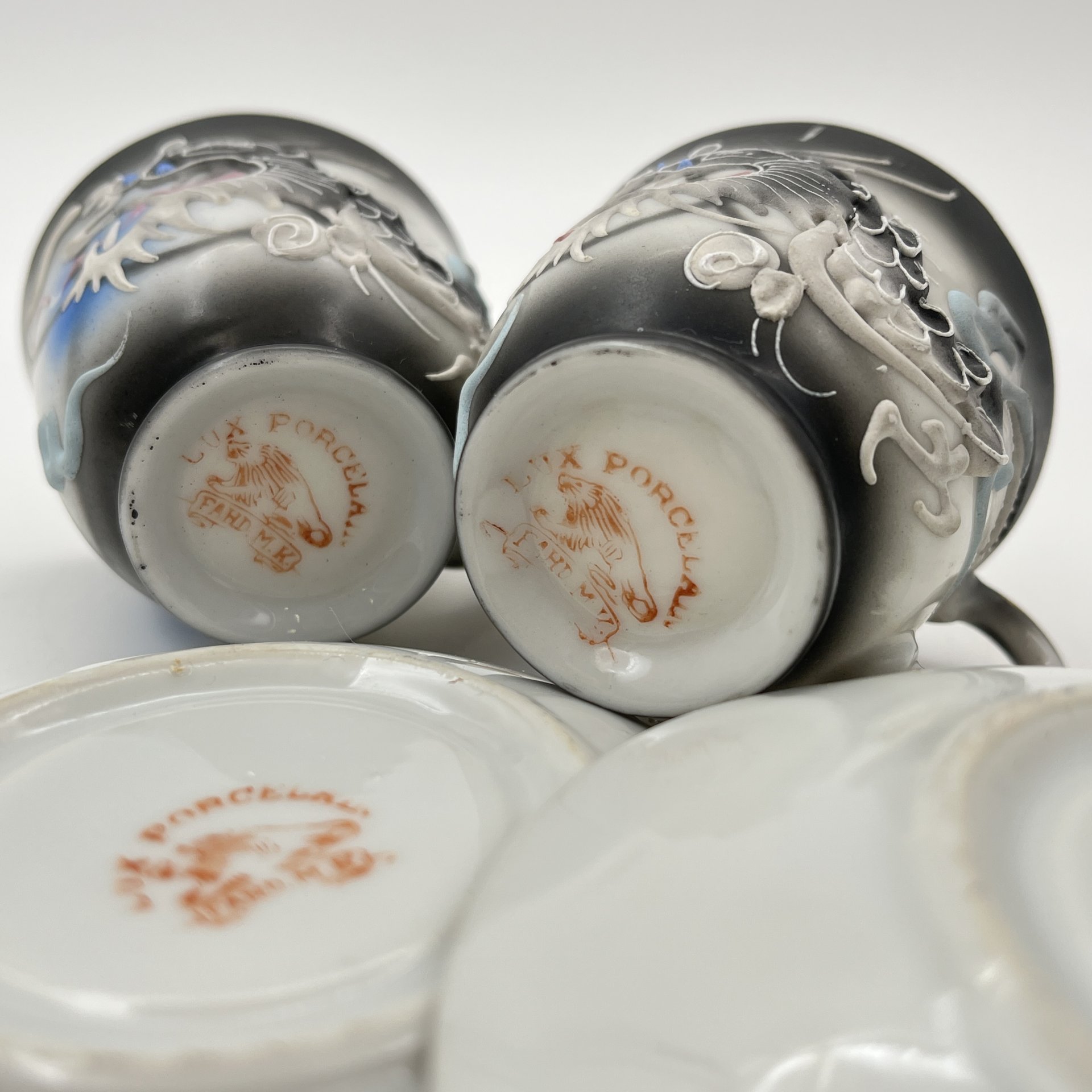 Набор из 2-х кофейных пар "Дракон", Lux Porcelain FAHD M.K., фарфор, бисквит, роспись, золочение, Азия, 1970-1990 гг.