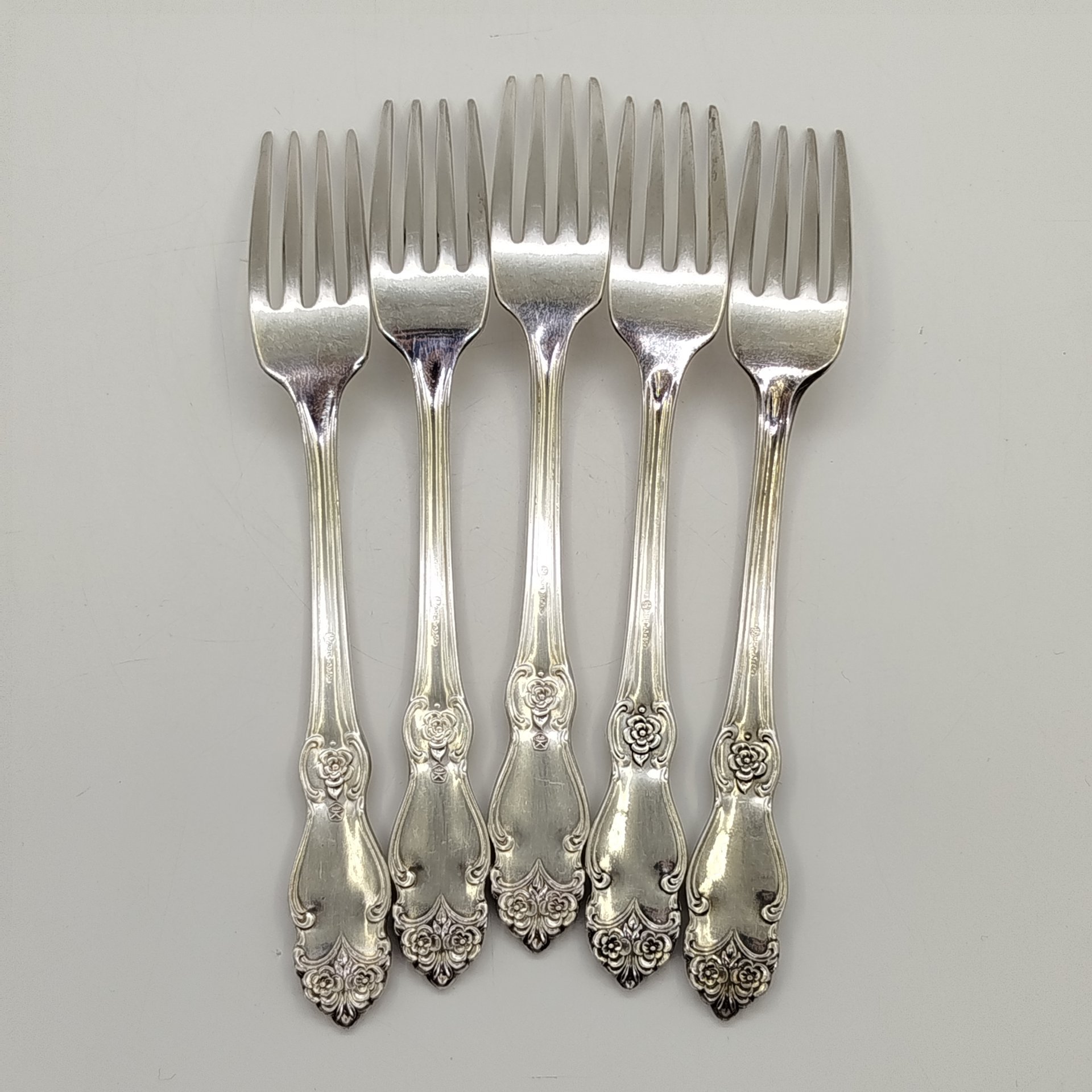 Набор из 5 столовых вилок "Серебряная роза"