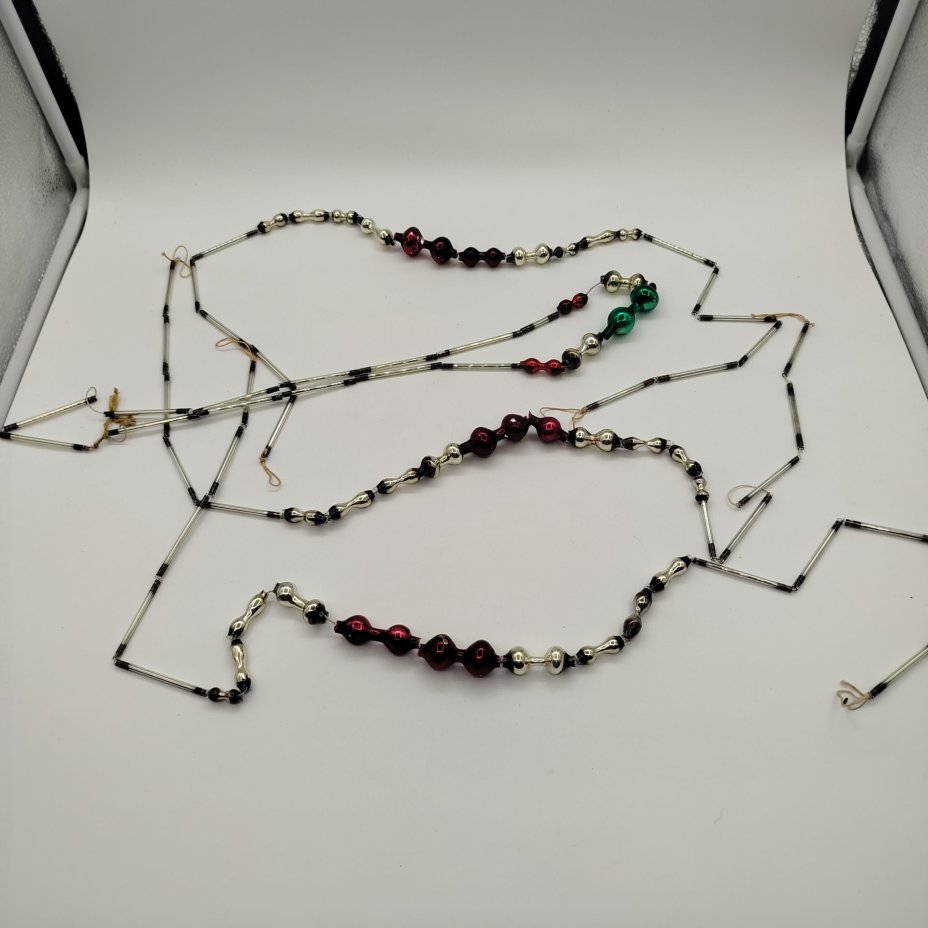 Набор из четырех бус на ёлку, стекло, стеклярус, Завод «Лаборприбор», СССР, 1950-1980 гг.