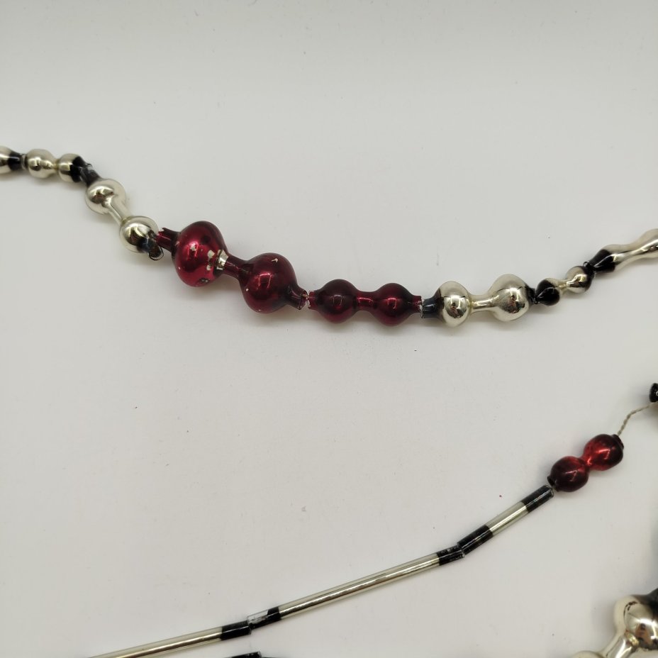 Набор из четырех бус на ёлку, стекло, стеклярус, Завод «Лаборприбор», СССР, 1950-1980 гг.