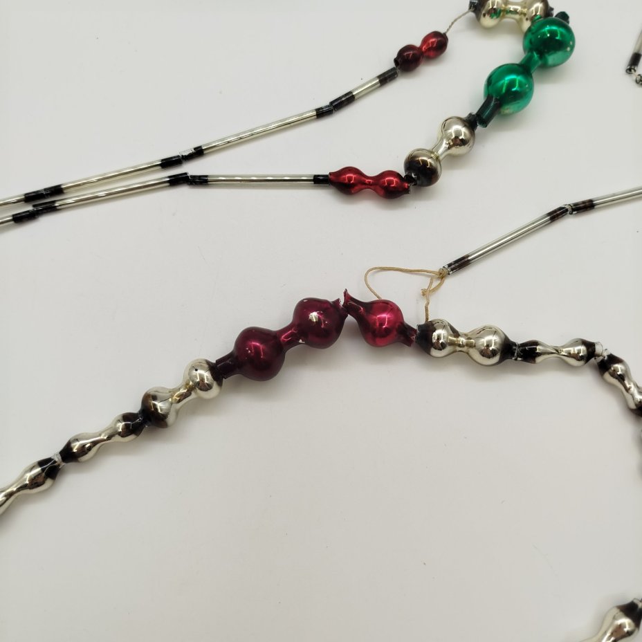 Набор из четырех бус на ёлку, стекло, стеклярус, Завод «Лаборприбор», СССР, 1950-1980 гг.