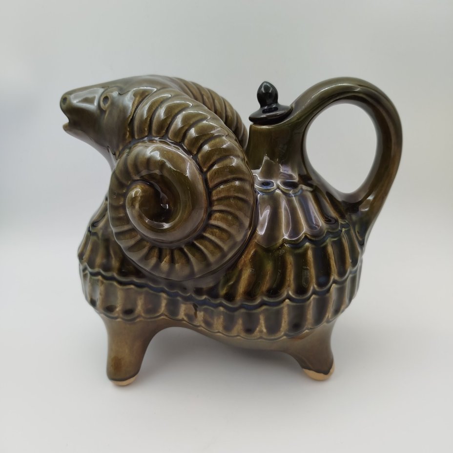 Кувшин (куманец) "Барашек" ("Баран"), керамика, поливы, СССР, 1960-1990 гг.