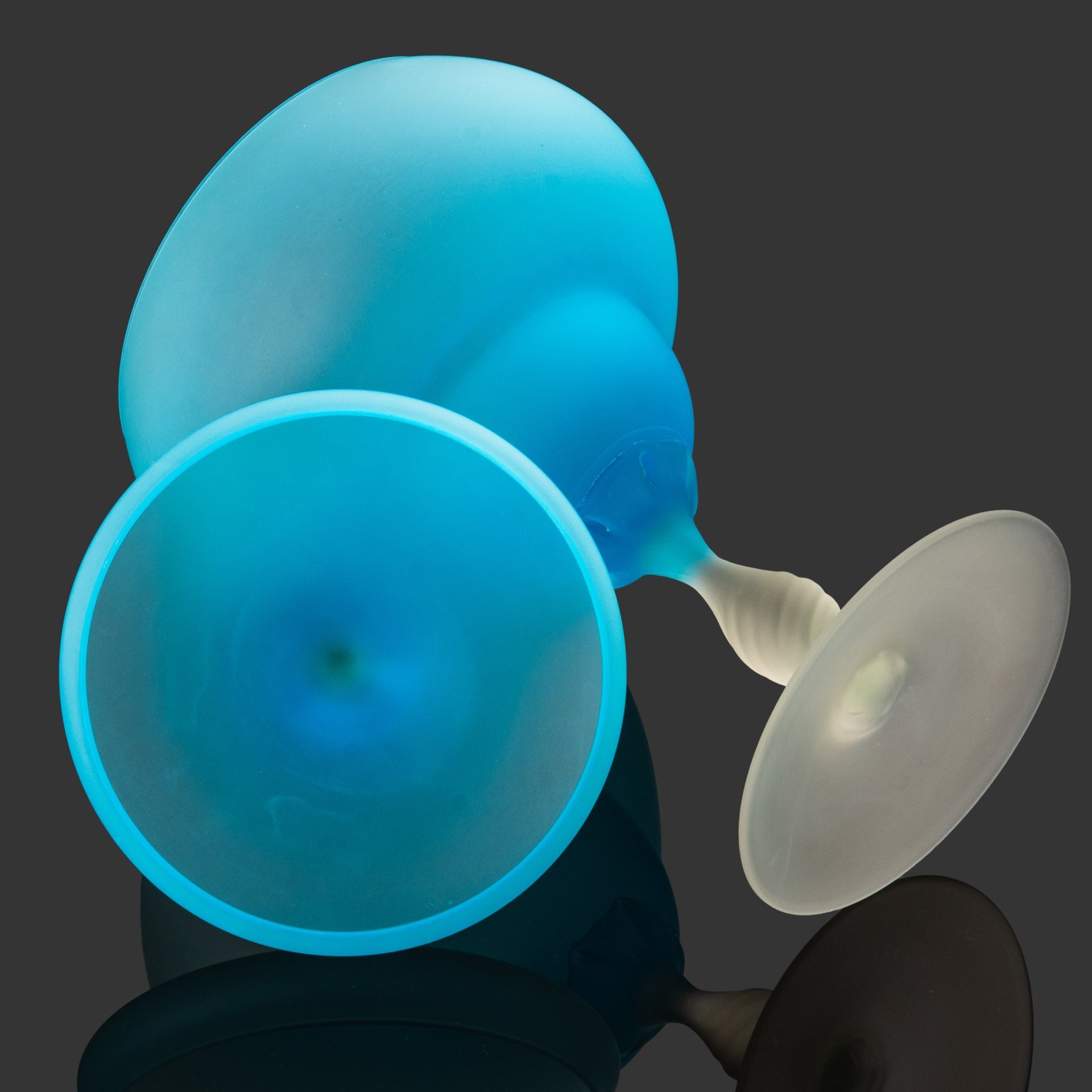 Ваза для десертов (бонбоньерка, конфетница) Empoli Glass Opaline, Тоскана, стекло, матовое, Италия, 1950-1960 гг.