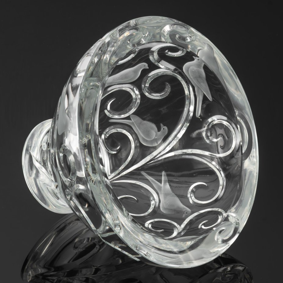 Ваза (фруктовница) "Verona", украшенная изображением птиц и завитков, хрусталь, резьба, матирование, Lalique (Лалик), Франция, 1970-1980 гг.