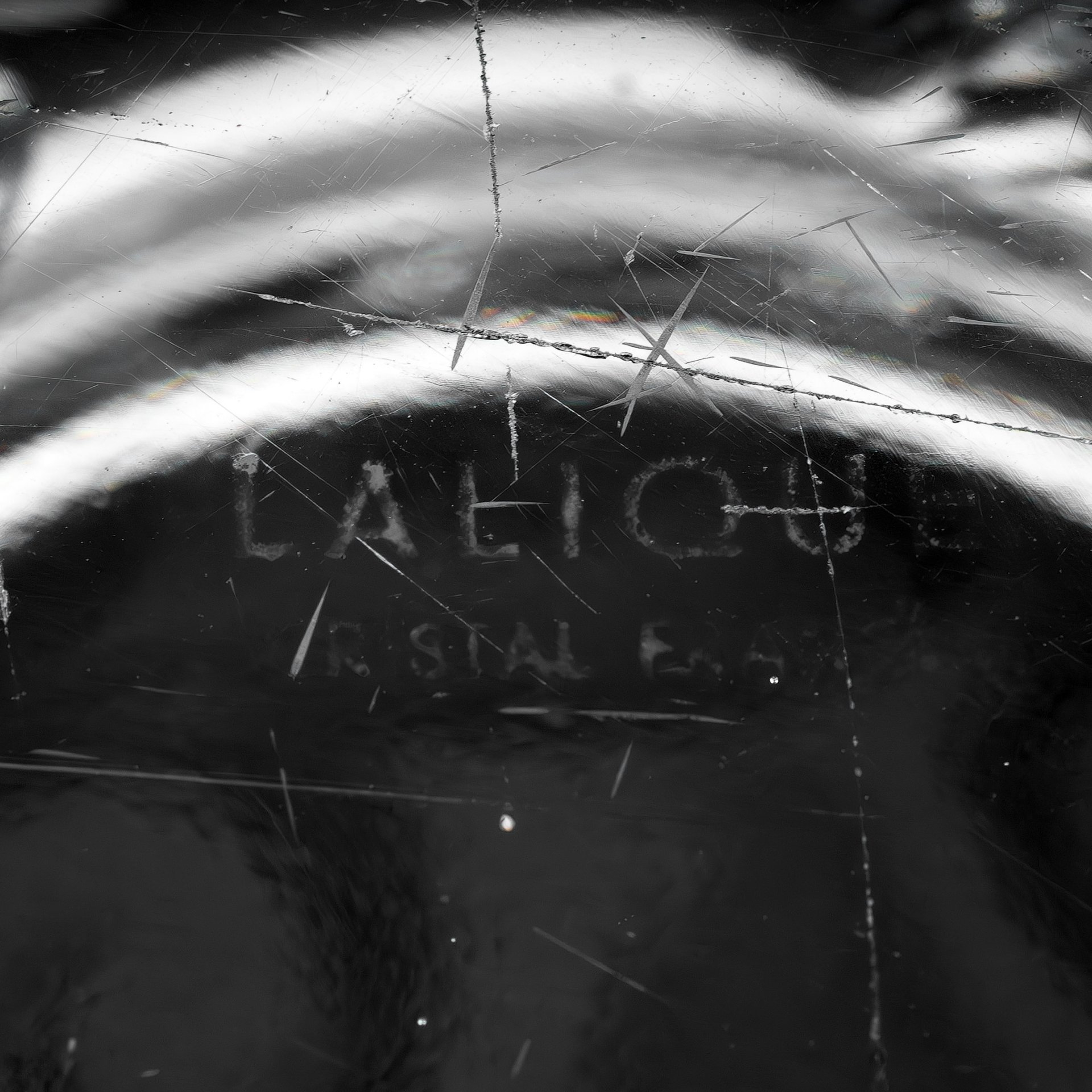 Ваза (фруктовница) "Verona", украшенная изображением птиц и завитков, хрусталь, резьба, матирование, Lalique (Лалик), Франция, 1970-1980 гг.