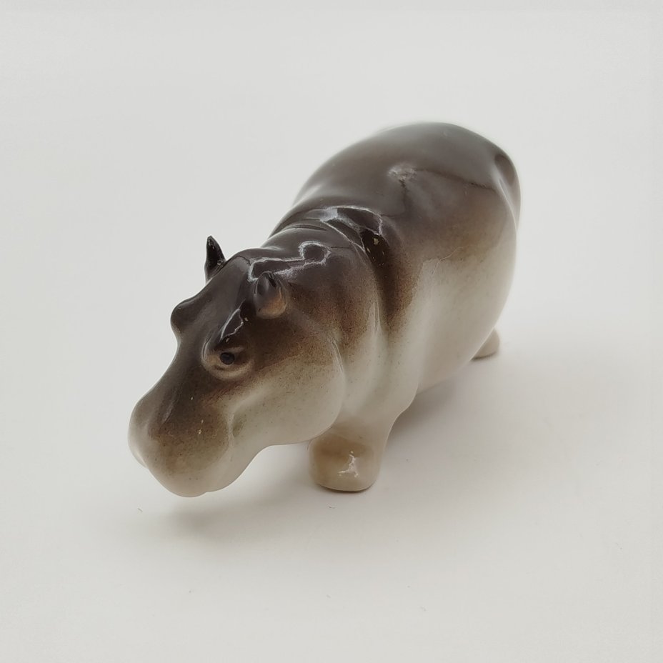 Статуэтка "Бегемотик Матильда", автор формы М.Ю. Никольская, фарфор, аэрография, Ленинградский фарфоровый завод (ЛФЗ), СССР, 1991-2005 гг.