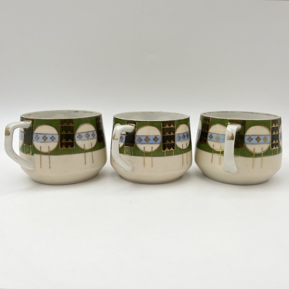 Набор чашек с геометрическим декором на 3 персоны