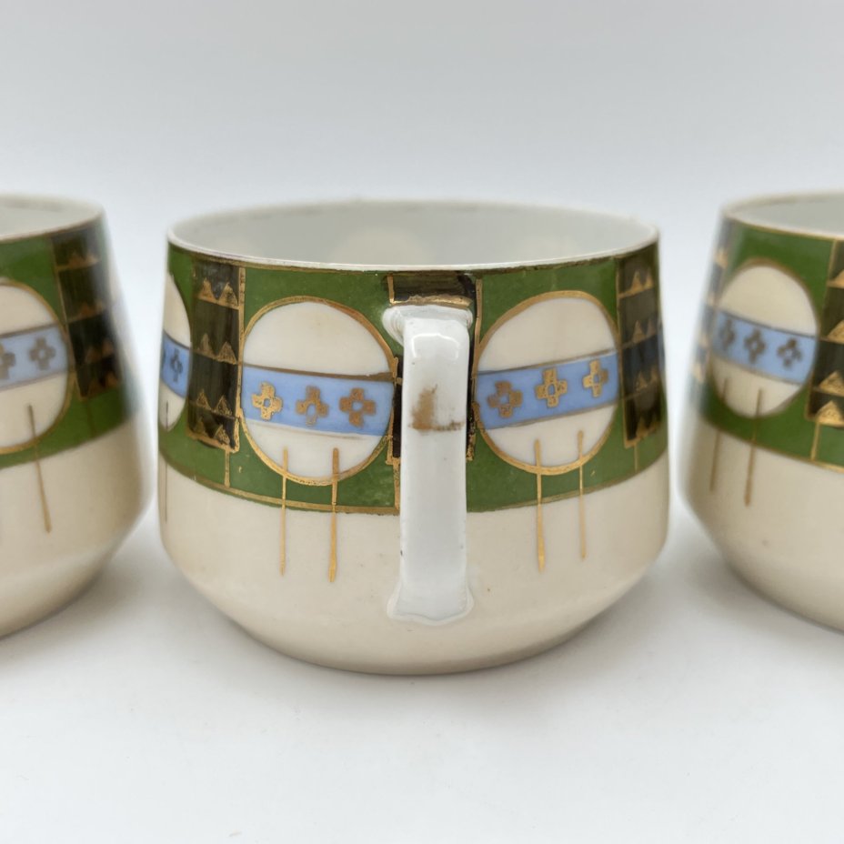 Набор чашек с геометрическим декором на 3 персоны