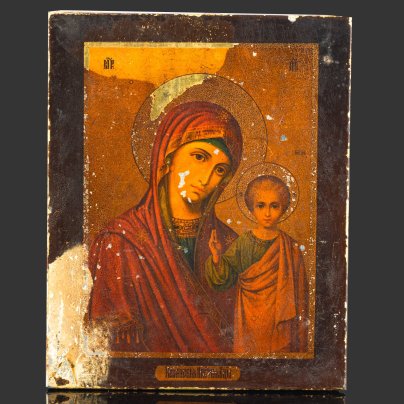 Икона «Богоматерь Казанская», дерево, хромолитография на жести, ткан, Фабрика «Жако и Бонакер», Российская империя, 1890-1910 гг.