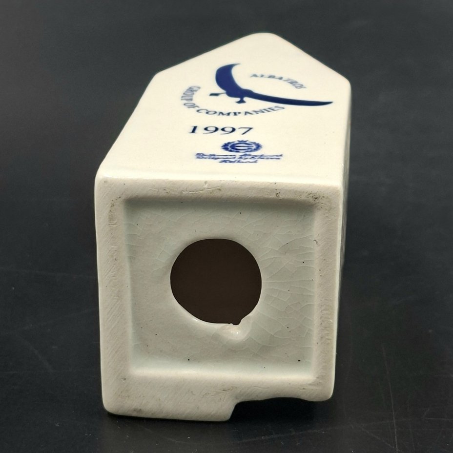 Статуэтка (сувенир) в виде домика в Амстердаме, фирма "Elesva", с логотипом компании "Albatros"