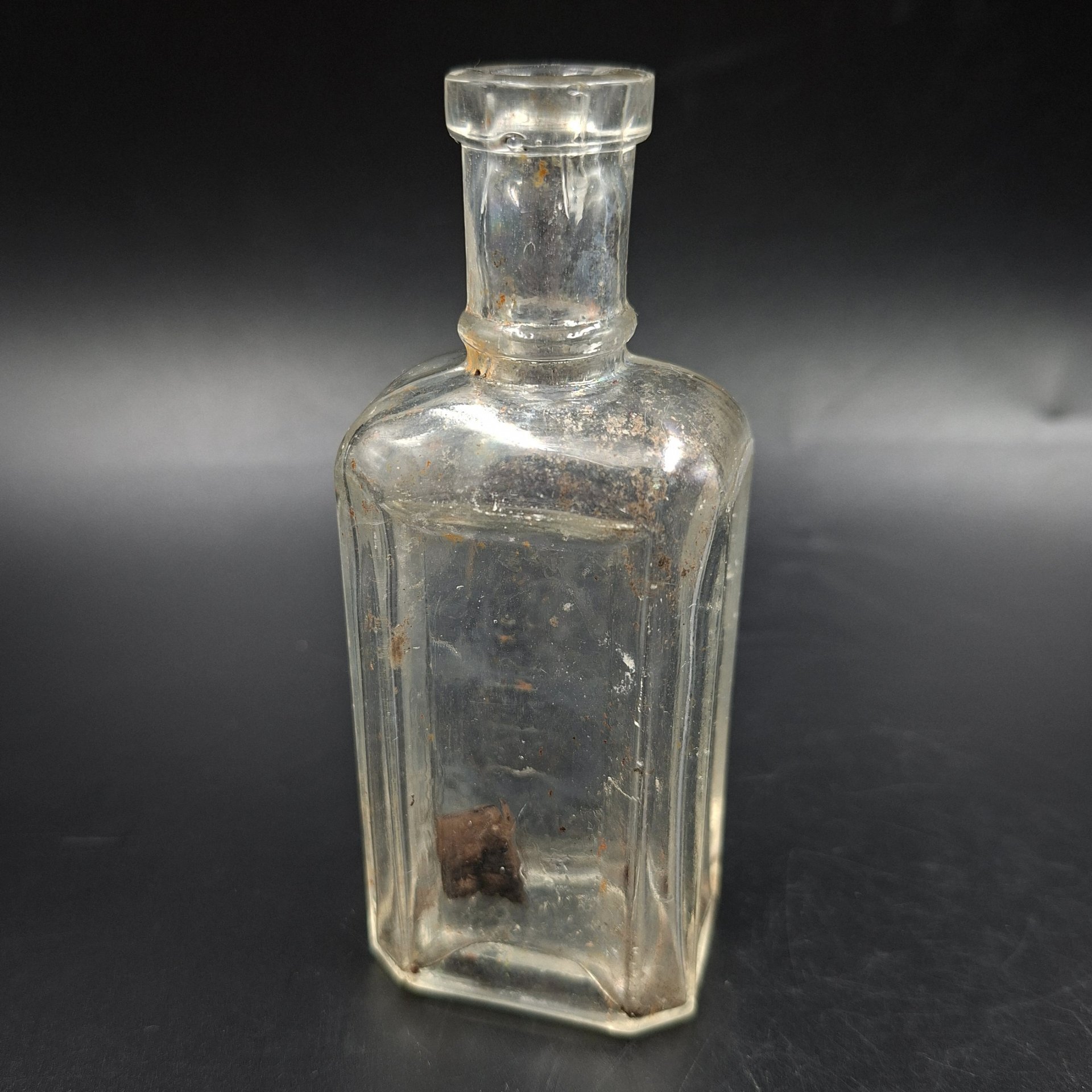 Флакон "Компания Зингер"