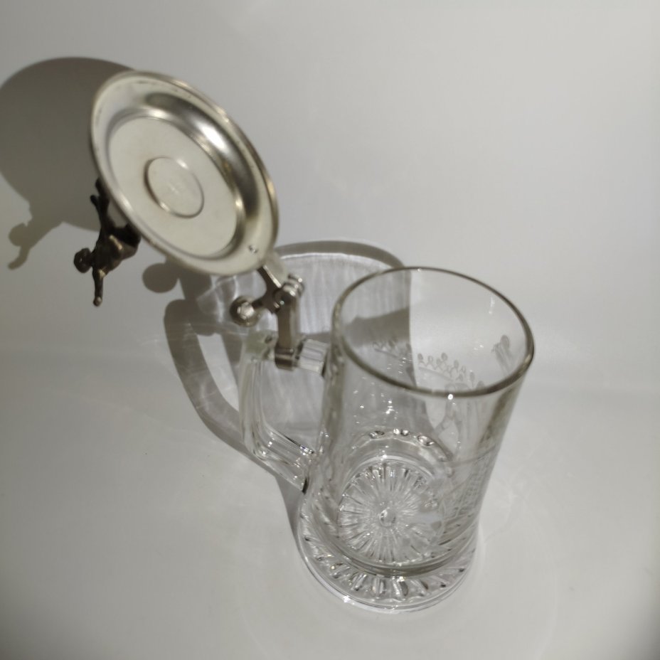 Кружка пивная "Футболист" с крышкой в виде игрока