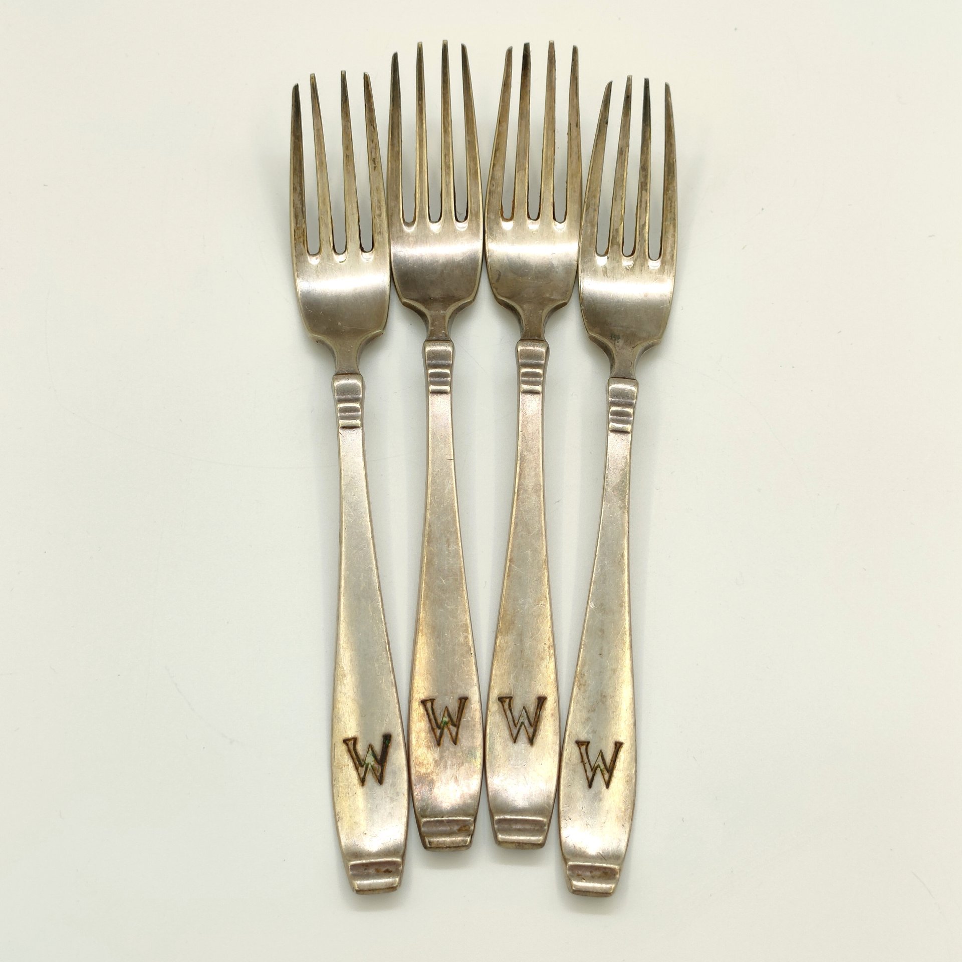 Набор из 4-х столовых вилок, украшенных монограммами, клеймо Martin, металл, серебрение, Германия, 1920-1950 гг.