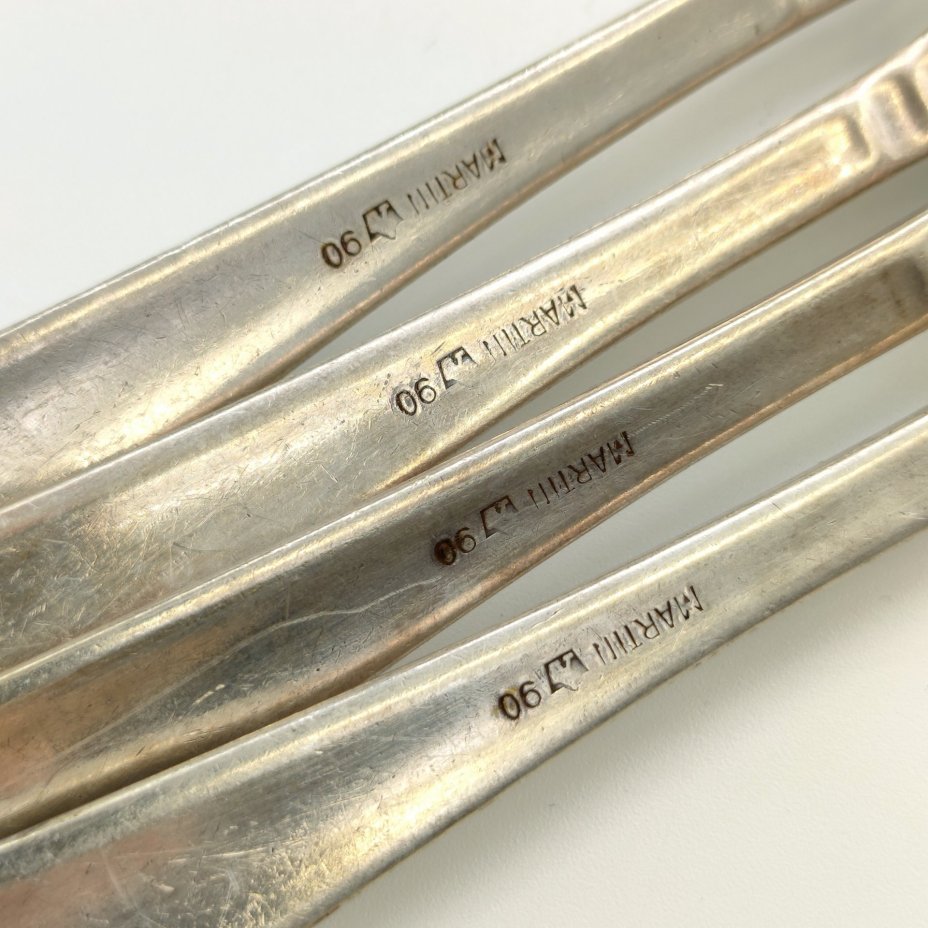 Набор из 4-х столовых вилок, украшенных монограммами, клеймо Martin