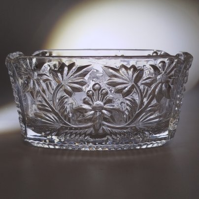 Конфетница с цветочным декором, стекло, пресс, СССР, 1970-1990 гг.