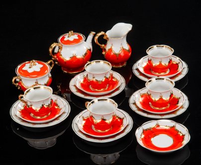 Сервиз чайный на 5 персон "Красный бутон" (18 предметов), Барановский фарфоровый завод