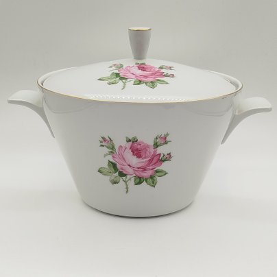 Террина (для сервировки горячих блюд), украшенная изображением роз