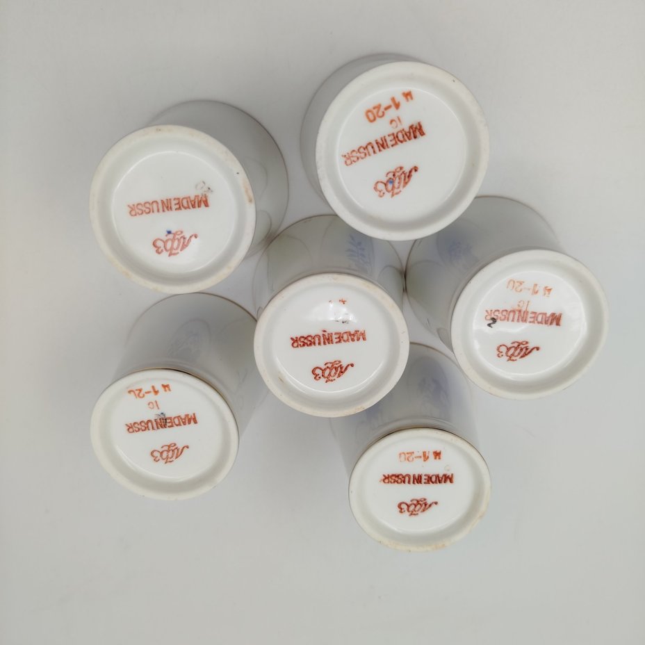 Набор стопок с изображением оленя и птиц на 6 персон, фарфор, деколь, золочение, Ленинградский фарфоровый завод (ЛФЗ), СССР, 1970-1986 гг.