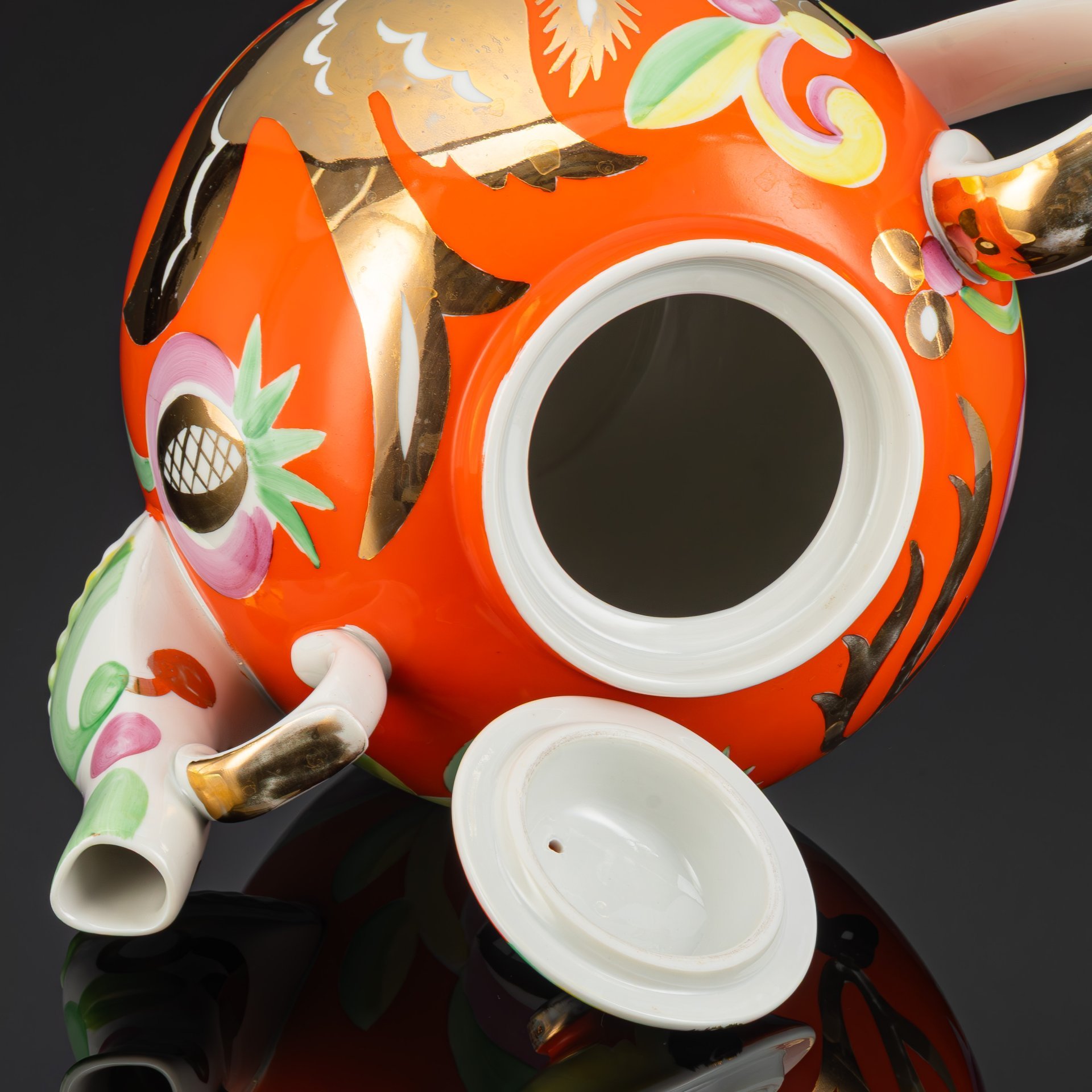 Чайник доливной (трактирный) "Золотой олень", автор П.В. Леонов